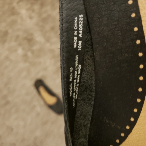 KENNETH COLE REACTION - Picture 3 of 5